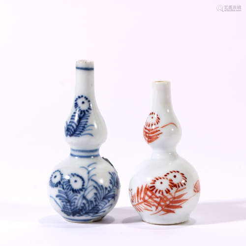 Pair Of Period Of Kangxi Gourd Bottles