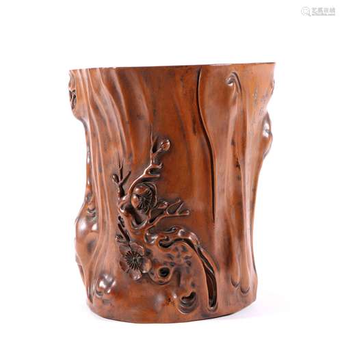 Boxwood Wooden Brush Pot