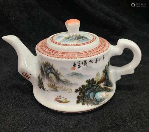 Chinese Famille Rose Porcelain Teapot,Mark