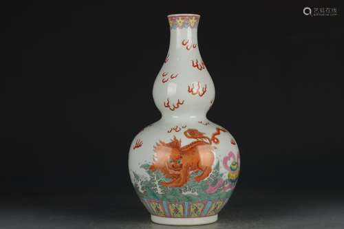 Chinese Famille Rose Gourd Porcelain Vase,Mark