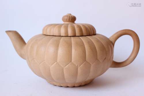 Chinese Zisha Teapot