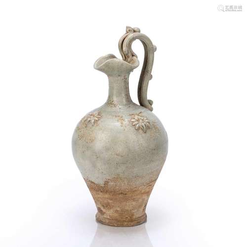 White glazed 'Dragon handle' ewer