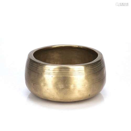 Mani type singing bowl