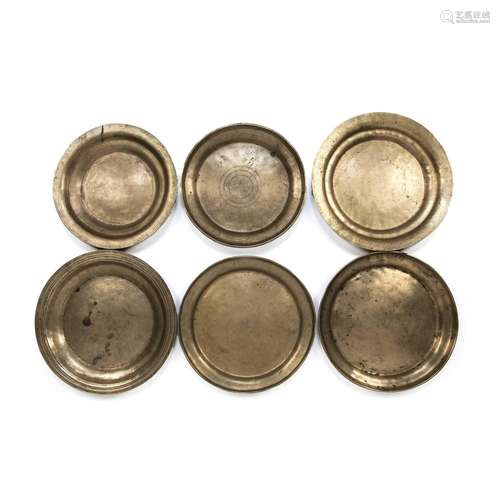 Set of eight shaman’s libation or sacrificial ceremonial off...