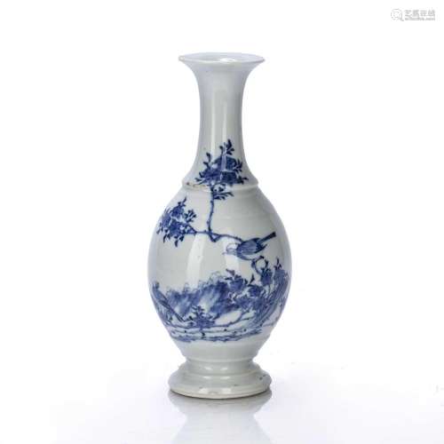 Blue and white porcelain vase