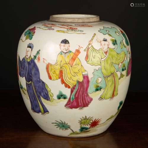 Wucai decorated ginger jar