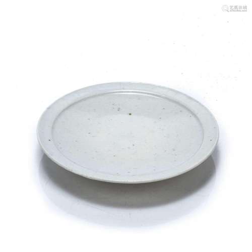 White glaze dish