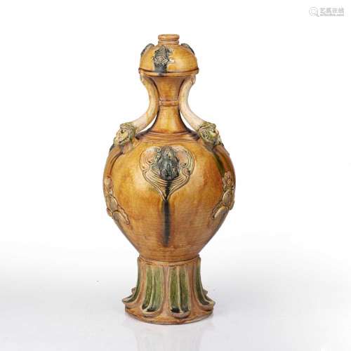 Sancai glazed pottery vessel