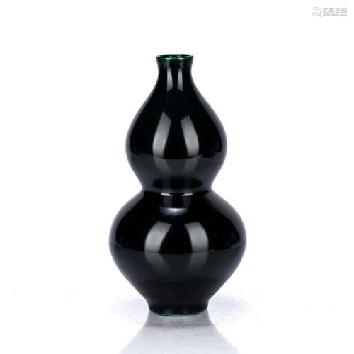 Dark blue/green double gourd vase