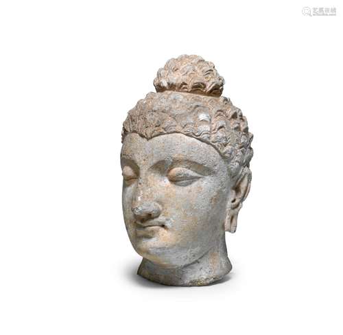 A RARE STUCCO HEAD OF BUDDHA Gandhara, 3rd/4th century (2)