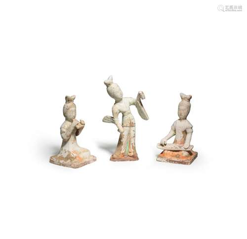 TWO UNGLAZED POTTERY MUSICIANS AND A DANCER Tang Dynasty (3)