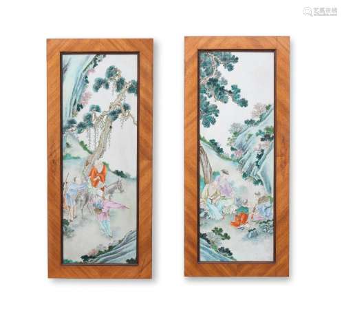 A PAIR OF FAMILLE ROSE PLAQUES Jiaqing/Daoguang (2)
