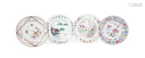 FOUR CHINESE FAMILLE ROSE PLATES