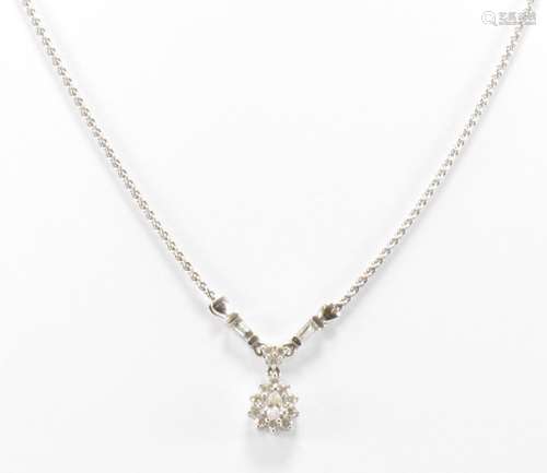 HALLMARKED 18CT GOLD & DIAMOND PENDANT NECKLACE