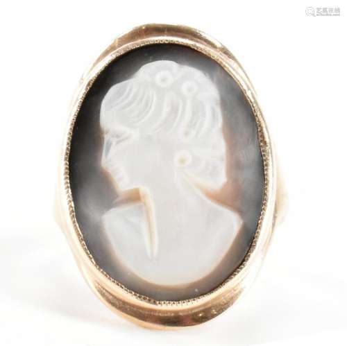 HALLMARKED 9CT GOLD & MOTHER OF PEARL SIGNET RING