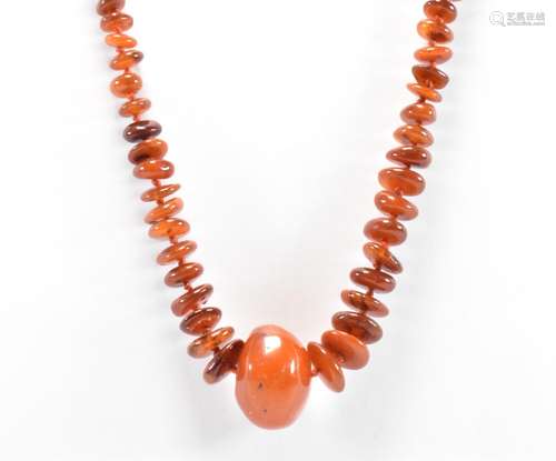 VINTAGE AMBER BEADED NECKLACE