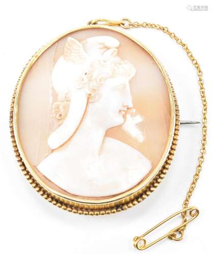 VICTORIAN GOLD & CARVED SHELL CAMEO BROOCH