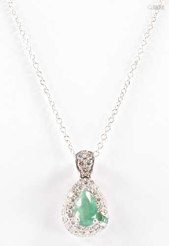 DIAMOND & EMERALD SET PENDANT NECKLACE