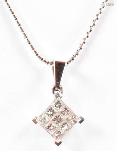 HALLMARKED 18CT GOLD & DAIMOND PENDANT NECKLACE