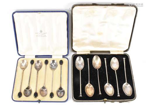 SIX SILVER HALLMARKED TEASPOONS & SILVER PLATED COFFEE B...