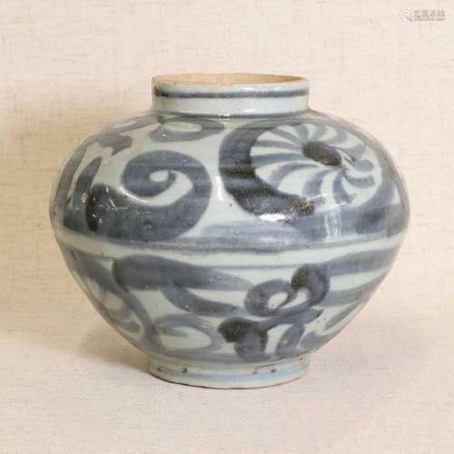 A Chinese blue and white jar,