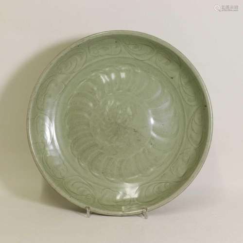 A Chinese Longquan celadon dish,