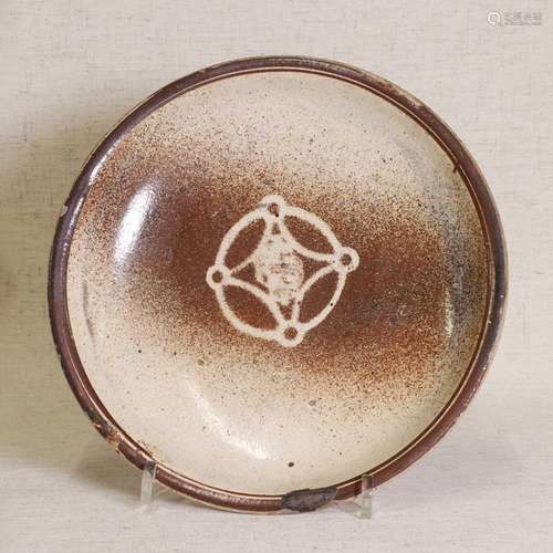 A Japanese Seto ware oil dish (ishizara),