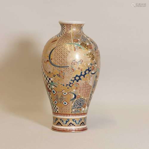 A Japanese Satsuma ware vase,