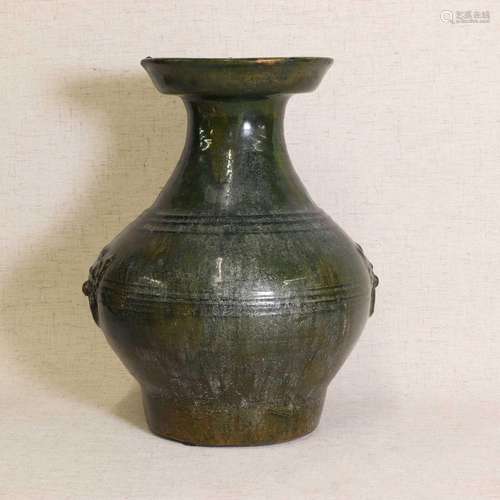 A Chinese lead-glazed stoneware vase,