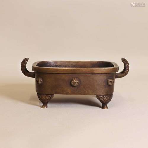 A Chinese bronze censer,