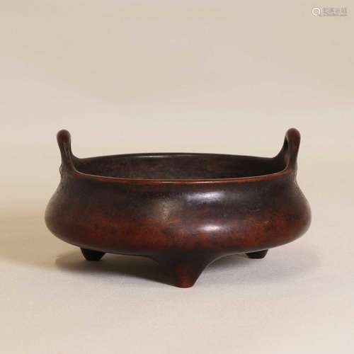 A Chinese bronze censer,