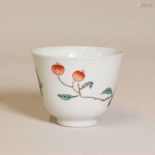 A Chinese wucai teacup,