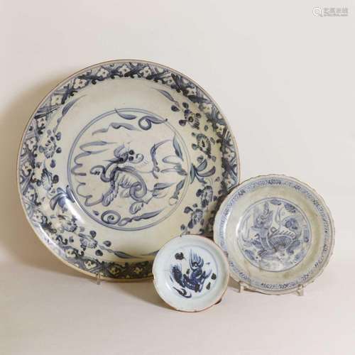 A Chinese blue and white charger,