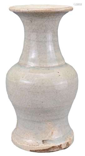 A CHINESE PALE CELADON VASE, LATE MING DYNASTY