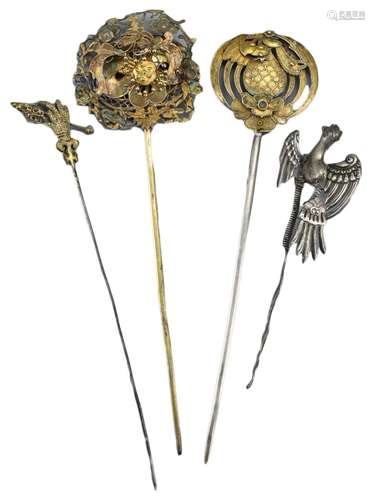 GROUP OF CHINESE GILT SILVER HAIRPINS, LATE QING DYNASTY