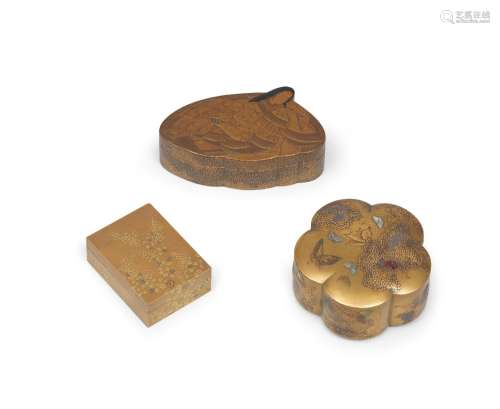 THREE GOLD-LACQUER KOGO (INCENSE BOXES) AND COVERS Edo perio...