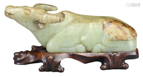 A CHINESE JADE CARVING OF RECUMBENT WATER BUFFALO