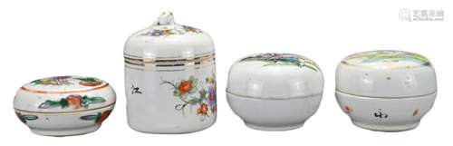 FOUR CHINESE PORCELAIN POTS AND COVERS, 19/20TH CENTURY