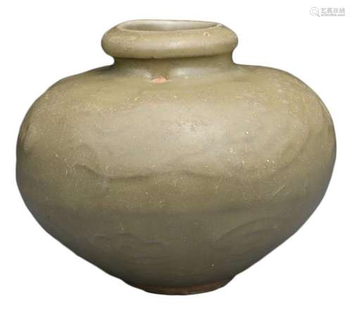 A CHINESE LONGQUAN CELADON JAR, 13TH CENTURY