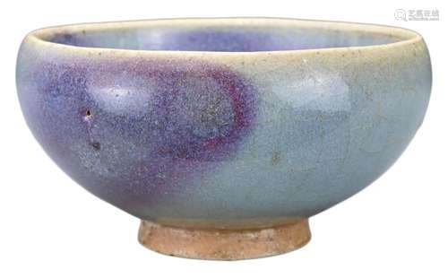 A SMALL CHINESE JUNYAO PURPLE-SPLASHED BOWL