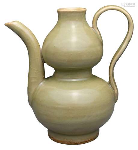 A CHINESE LONGQUAN CELADON EWER