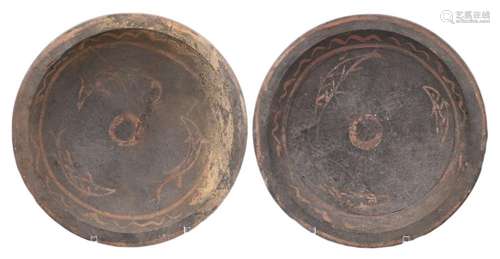 PAIR OF CHINESE PAINTED GREY POTTERY SHALLOW BOWLS, HAN DYNA...