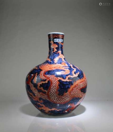 A Porcelain TianQiuPing Vase