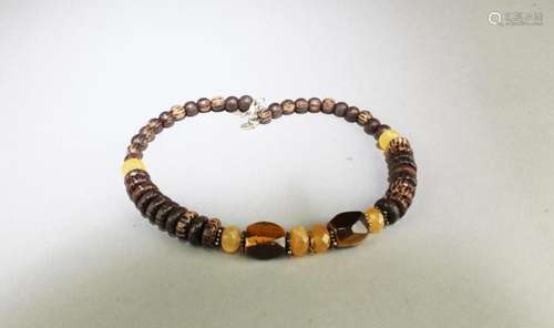 A Bead Necklace/Bracelet