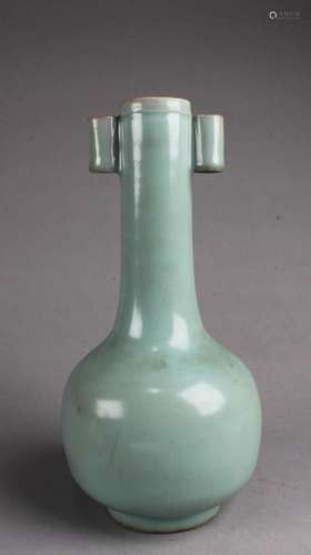 Chinese Porcelain Vase