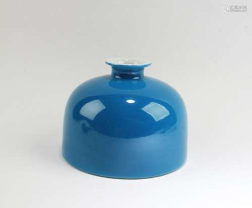 Chinese Blue Color Porcelain Water Pot