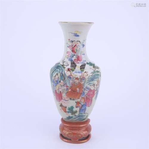 A gilt famille rose figure porcelain vase