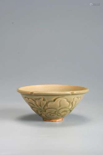 A carved Yaozhou kiln porcelain bowl