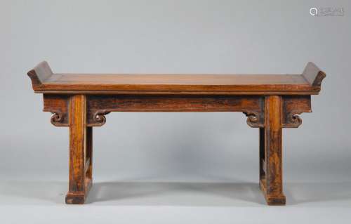 A fragrant rosewood table