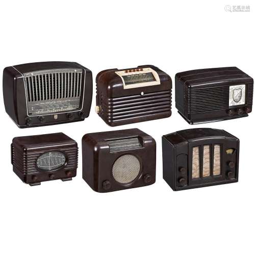 6 Small Bakelite Radios